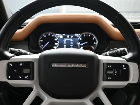 Certified 2023 Land Rover Defender 110 SE image 19