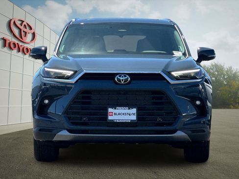 Certified 2026 Toyota Grand Highlander AWD image 8