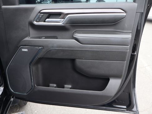 Certified 2024 Chevrolet Silverado 2500 LTZ w/ LTZ Plus Package image 36