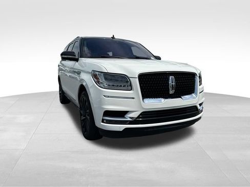 Used 2021 Lincoln Navigator Black Label w/ Special Edition Package AWD/4WD image 7