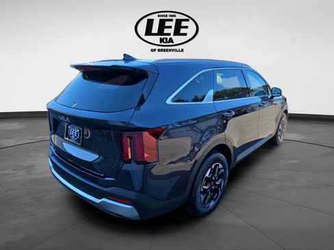 New 2026 Kia Sorento S image 7