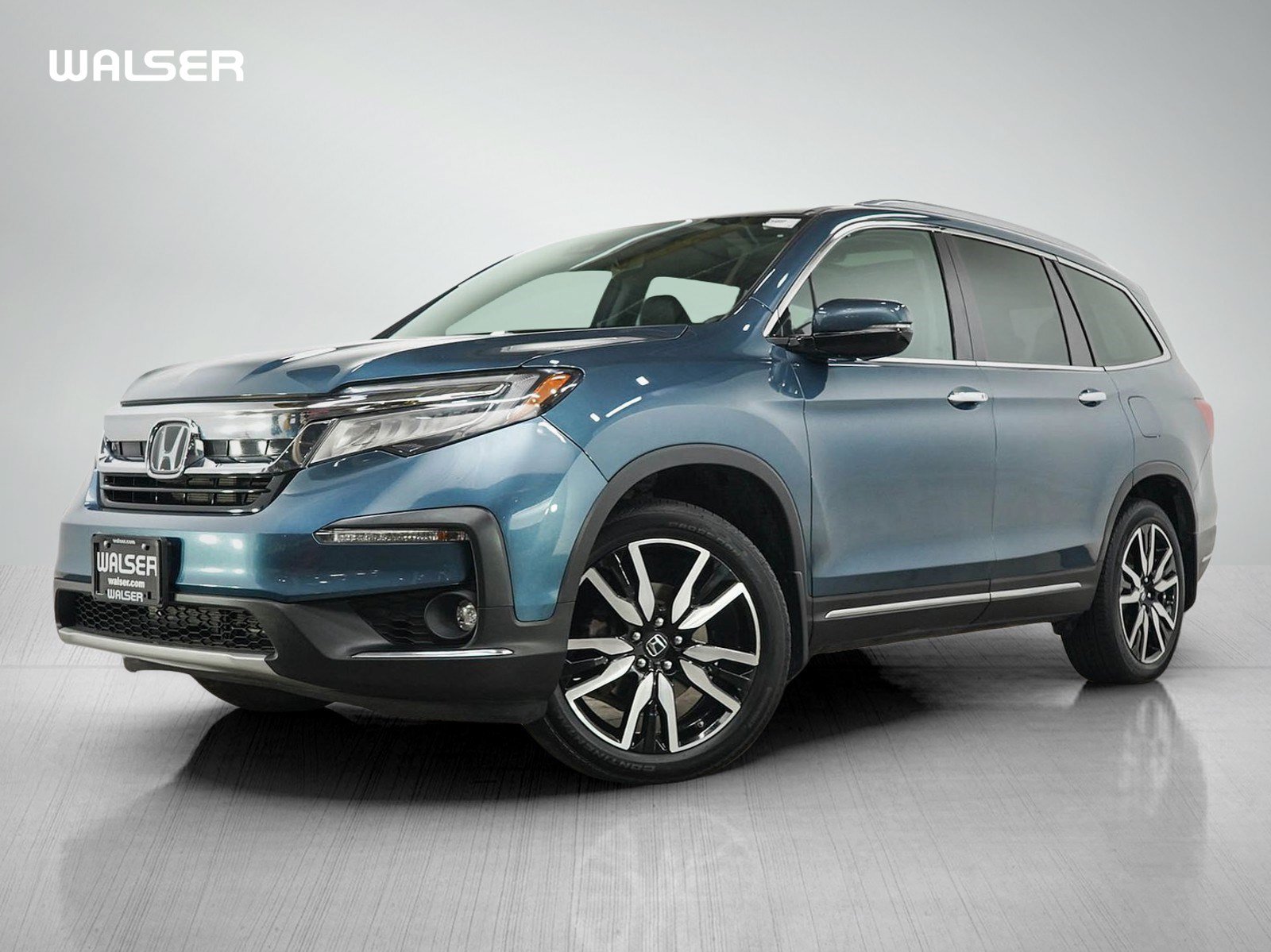 Used 2021 Honda Pilot Touring image 1
