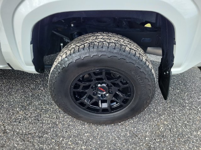Used 2024 Toyota Tacoma SR5 RWD image 6