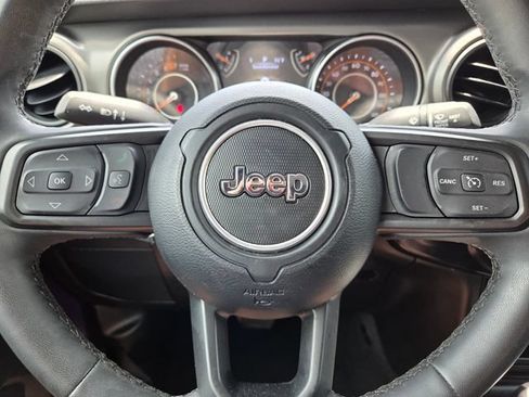 Used 2023 Jeep Wrangler Sport AWD/4WD image 30