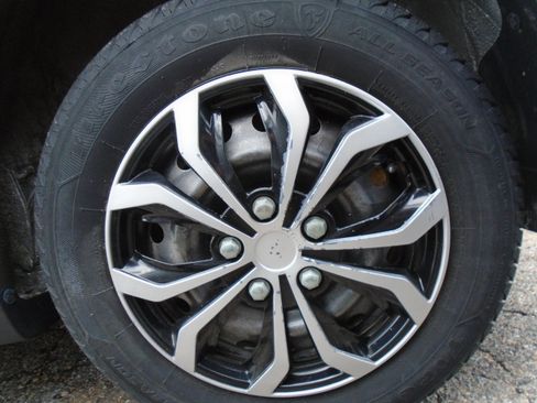 Used 2010 Nissan Versa 1.8 S w/ PWR Plus Pkg image 14