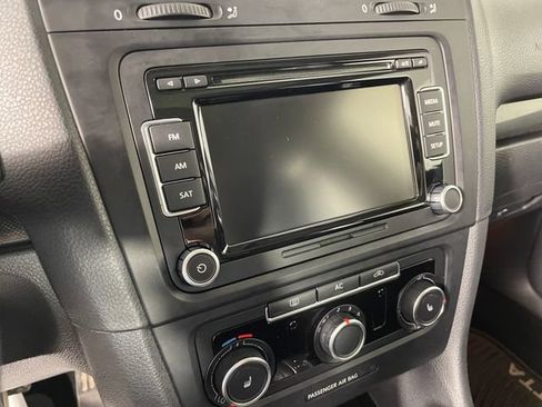 Used 2011 Volkswagen Jetta TDI FWD image 7