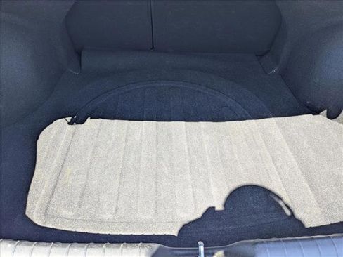 Used 2022 Hyundai Elantra Limited FWD image 6