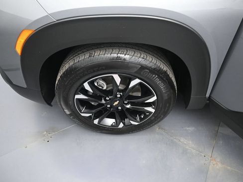 Used 2023 Chevrolet TrailBlazer LT FWD image 31