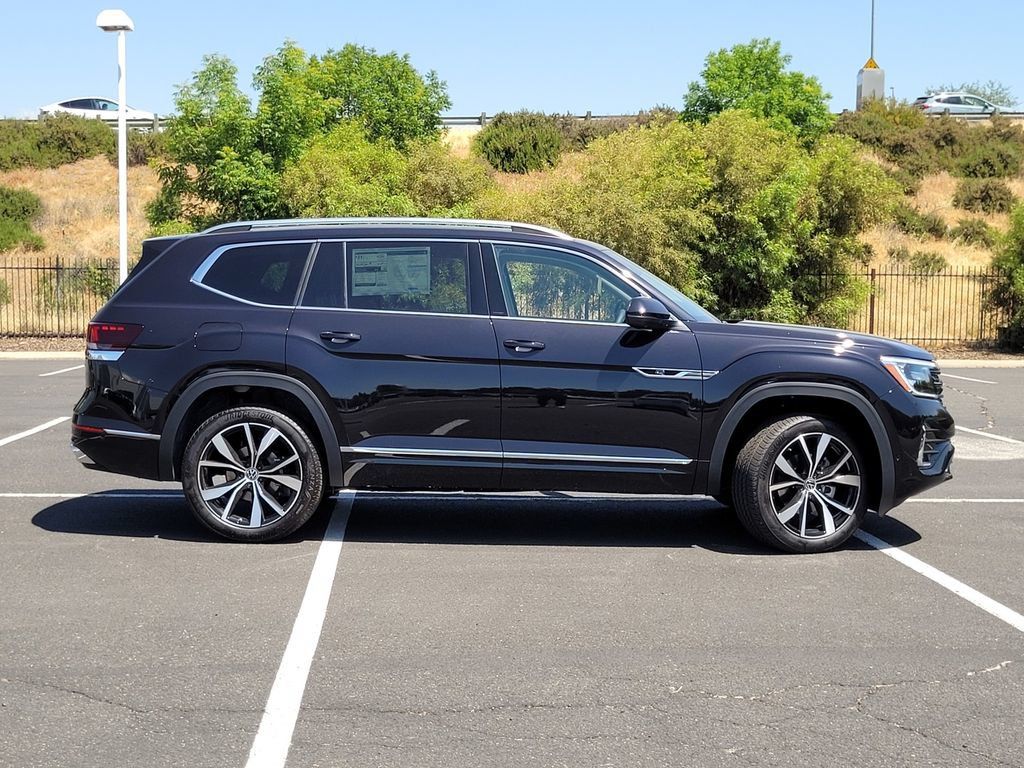 New 2025 Volkswagen Atlas SEL Premium R-Line AWD/4WD image 4