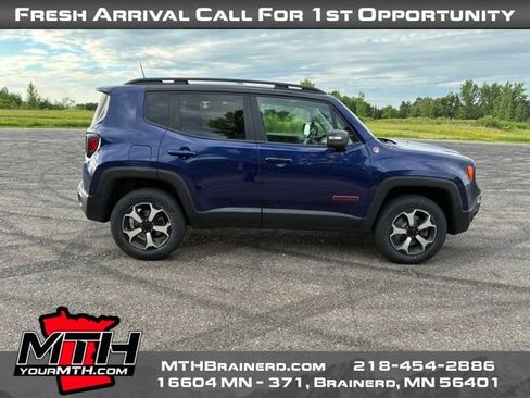 Used 2020 Jeep Renegade Trailhawk w/ Cold Weather Group AWD/4WD image 1