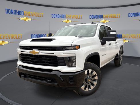 New 2026 Chevrolet Silverado 2500 Custom image 1