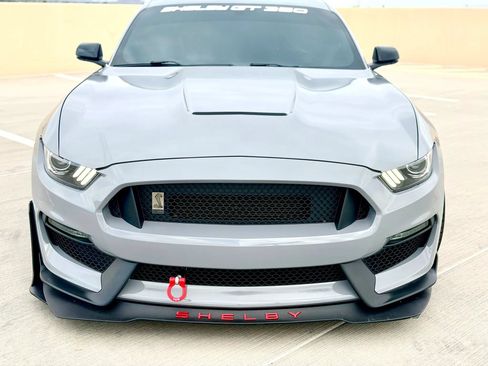 Used 2016 Ford Mustang Shelby GT350 w/ Technology Package RWD image 3
