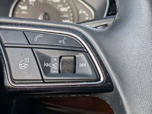 Used 2023 Audi A4 2.0T Premium w/ Convenience Package image 13