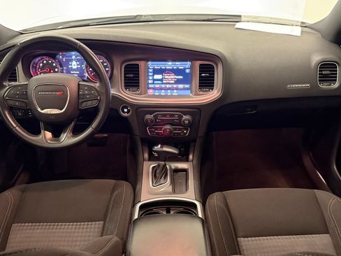 Used 2023 Dodge Charger SXT RWD image 7
