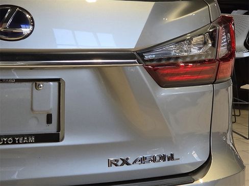 Used 2018 Lexus RX 450hL Premium image 12