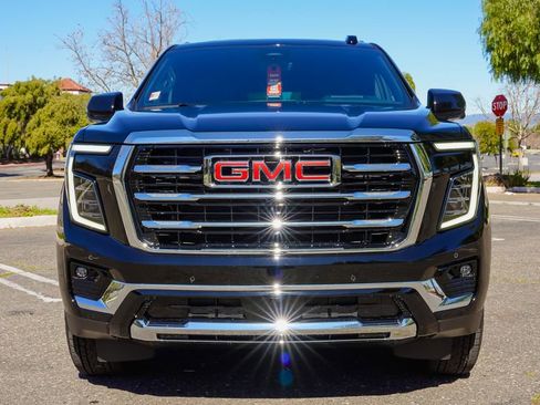 New 2026 GMC Yukon Elevation image 4