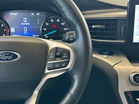 Used 2023 Ford Explorer XLT w/ Equipment Group 202A AWD/4WD image 11