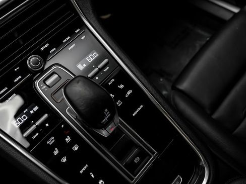 Used 2022 Porsche Panamera 4 AWD/4WD image 30