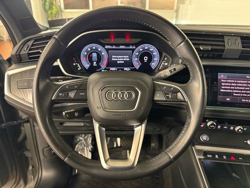 Used 2020 Audi Q3 2.0T Premium Plus w/ Premium Plus Package image 20
