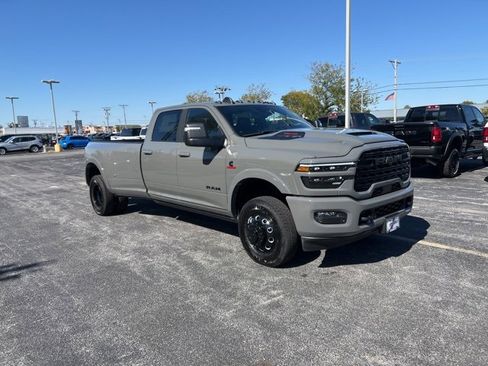 New 2026 RAM 3500 Limited image 8