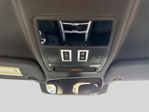 Used 2025 Land Rover Defender 110 S AWD/4WD image 22