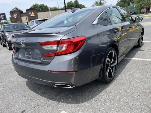 Used 2018 Honda Accord Sport image 6