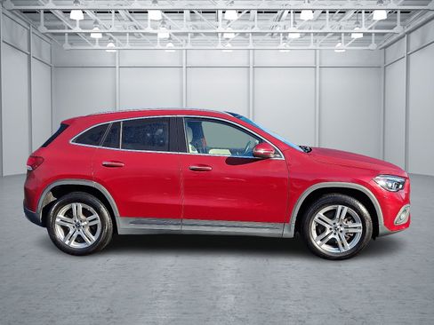 Used 2021 Mercedes-Benz GLA 250 4MATIC image 7