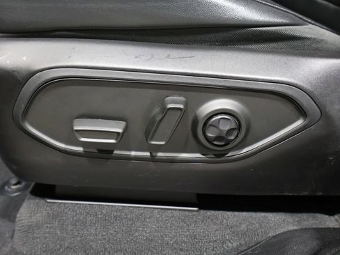 Certified 2022 Jeep Grand Cherokee L Limited image 12