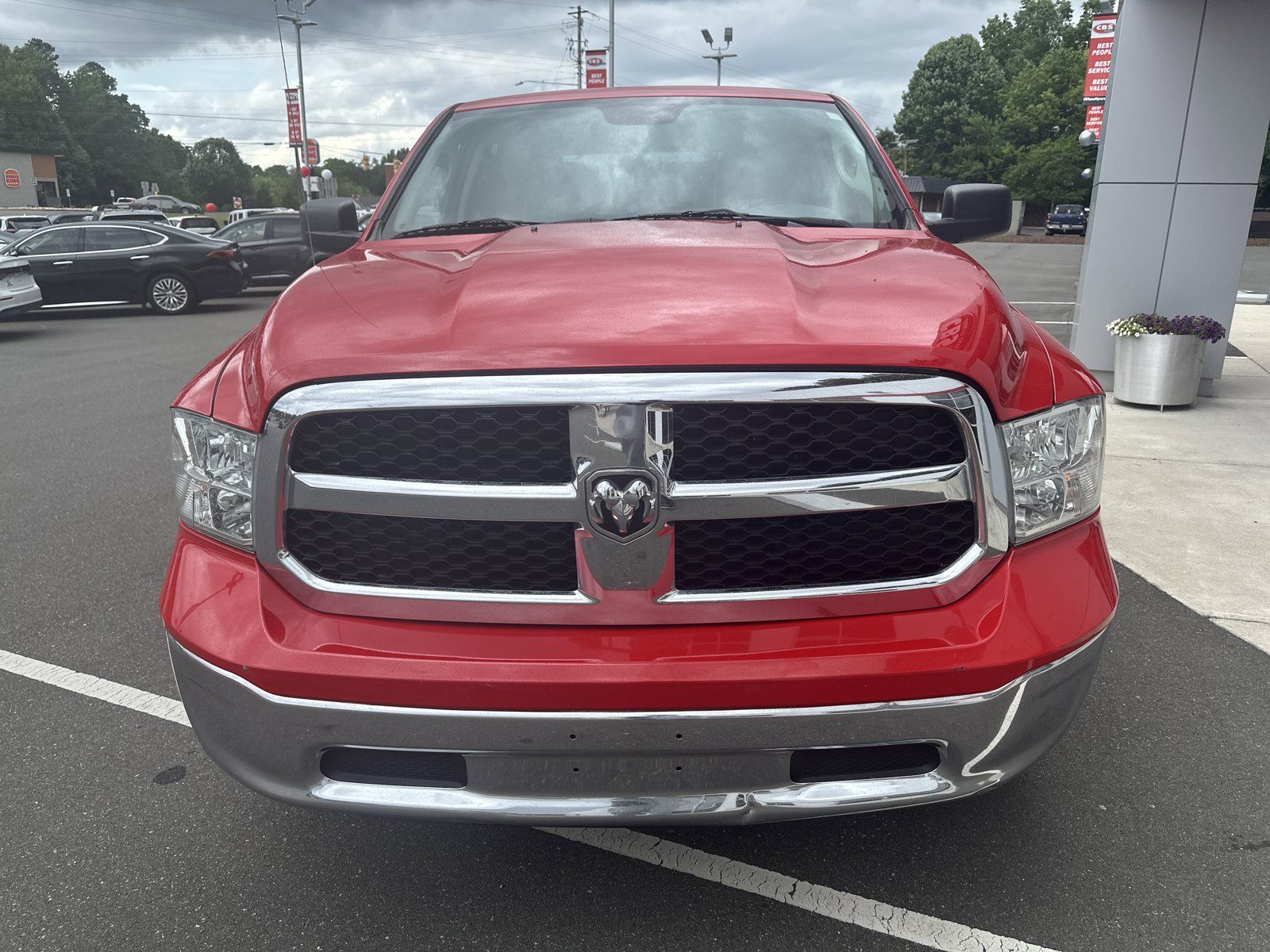 Used 2019 RAM 1500 Classic SLT AWD/4WD image 3
