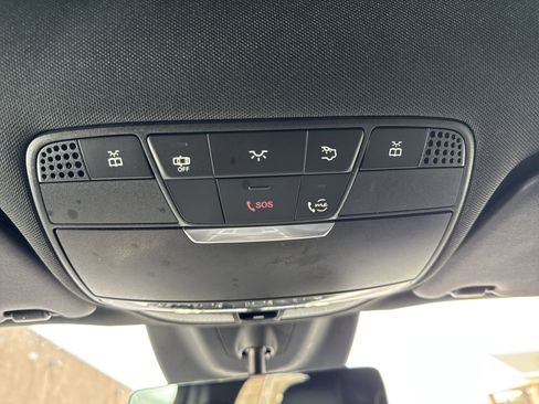 Used 2023 Mercedes-Benz GLC 300 4MATIC Coupe image 23