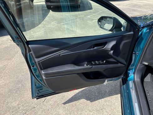 New 2026 Toyota Camry SE FWD image 12