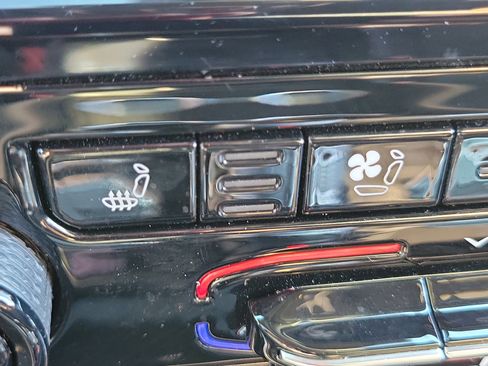 Used 2024 Jeep Grand Cherokee Trailhawk w/ Advanced Protech Group II image 25