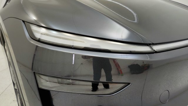 Used 2026 Tesla Model Y 2WD image 24