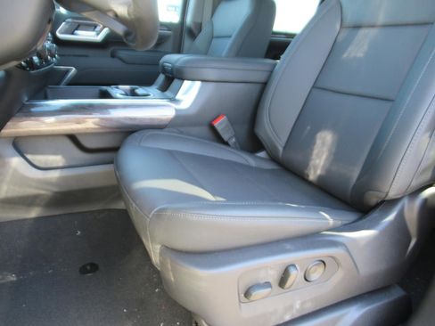 New 2026 Chevrolet Silverado 3500 LTZ w/ LTZ Convenience Package image 13