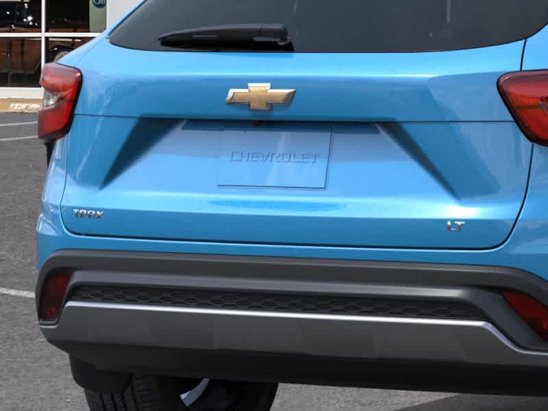 Used 2026 Chevrolet Trax LT w/ LT Convenience Package FWD image 14