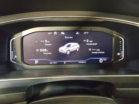 Used 2020 Volkswagen Tiguan SEL w/ 3rd Row Seat Package image 23