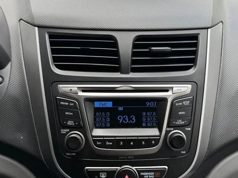 Used 2016 Hyundai Accent SE image 10