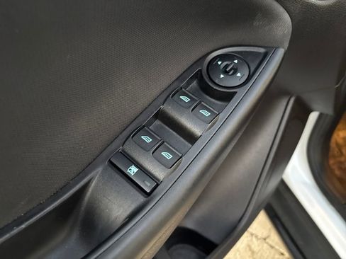 Used 2017 Ford Focus SE image 15