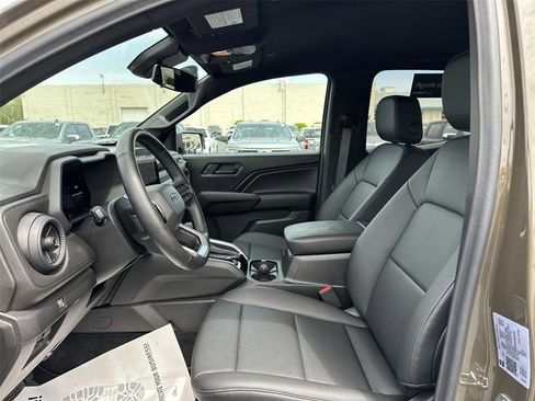 Used 2025 Chevrolet Colorado Trail Boss AWD/4WD image 19
