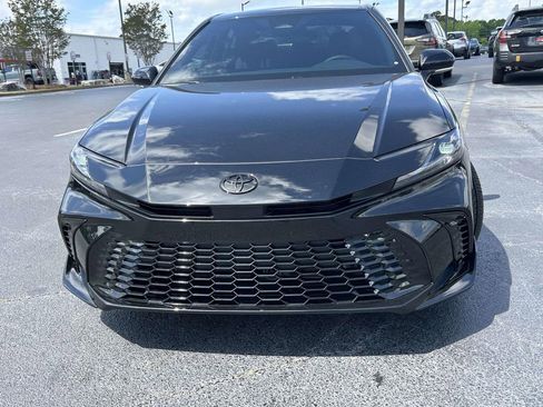 New 2026 Toyota Camry Hybrid FWD image 8