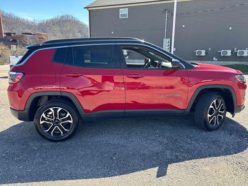 Used 2024 Jeep Compass Limited AWD/4WD image 6