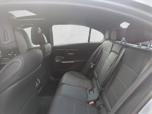 Used 2024 Mercedes-Benz C 300 4MATIC Sedan image 21