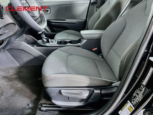 Used 2025 Kia K4 FWD image 26