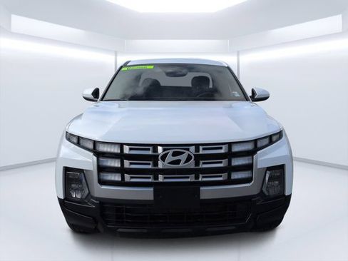 Used 2025 Hyundai Santa Cruz SE FWD image 8