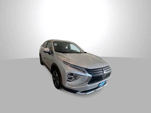Used 2024 Mitsubishi Eclipse Cross SE image 2