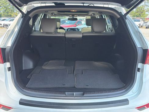 Used 2017 Hyundai Santa Fe Sport w/ 2.4L Tech Package 04 FWD image 19