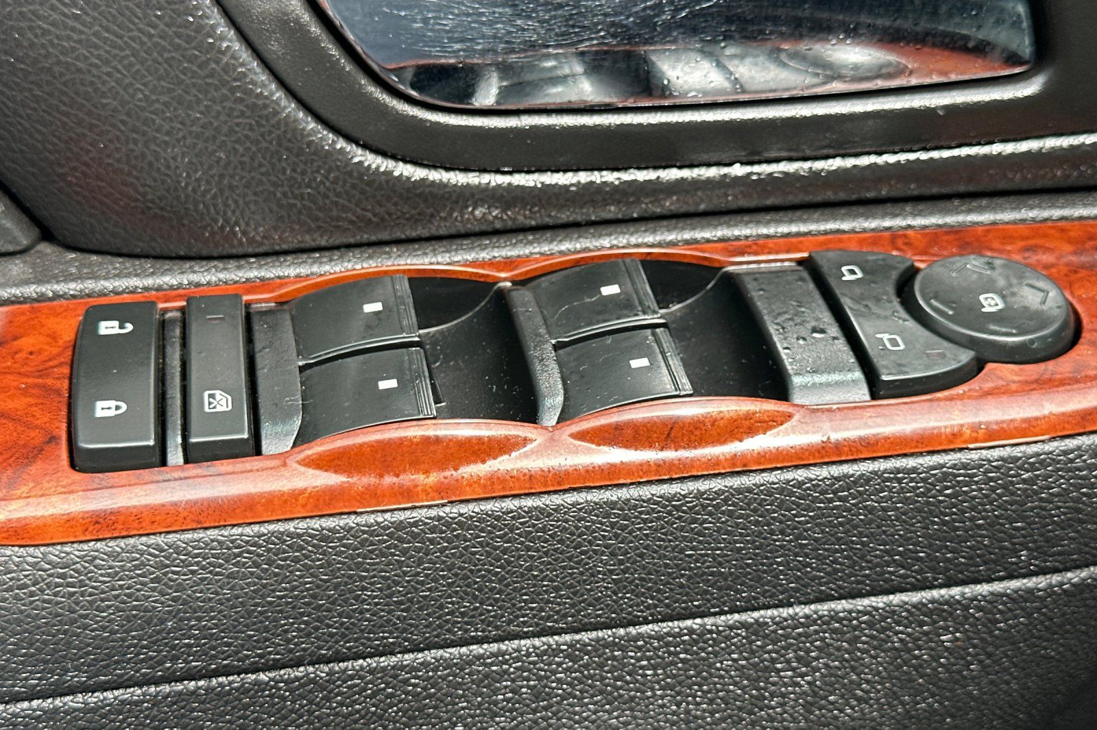 Used 2013 GMC Yukon XL SLT RWD image 12