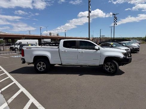 Used 2018 Chevrolet Colorado Z71 AWD/4WD image 16