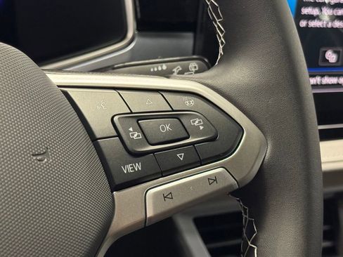 New 2025 Volkswagen Taos SE image 26