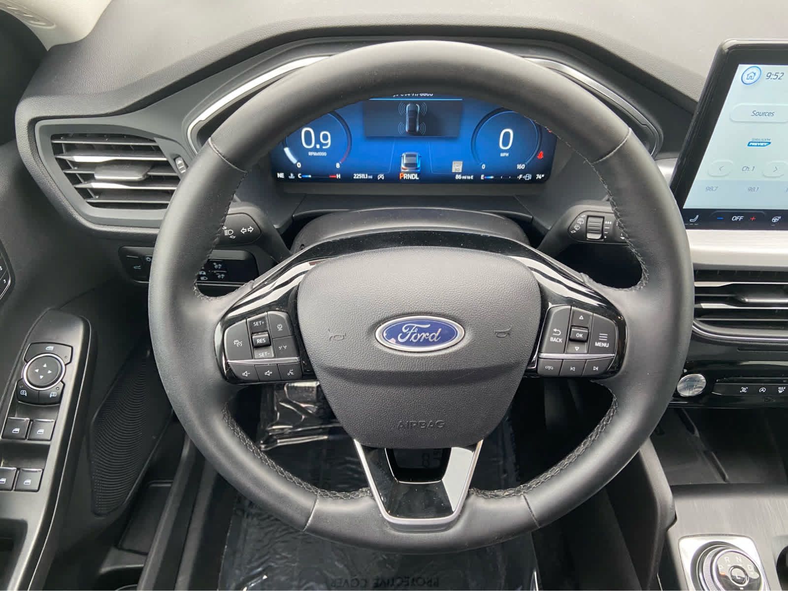Used 2025 Ford Escape Platinum AWD/4WD image 20